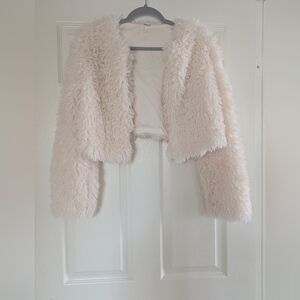 Tinseltown | Plush Faux-Fur Shaggy Cropped Jacket | Cream